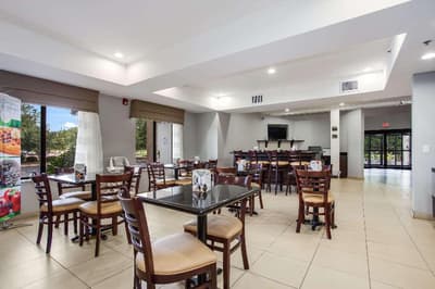 Quality Inn Conway