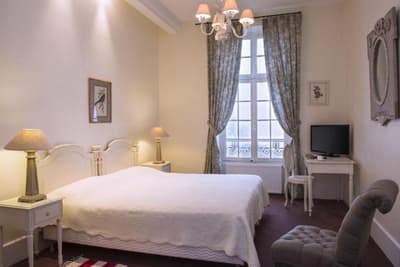 Chateau De Lhermitage