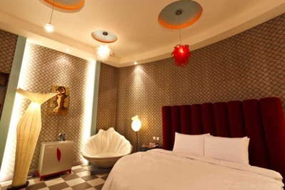 Elovers Motel