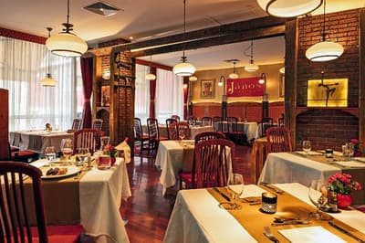 Hotel Charles