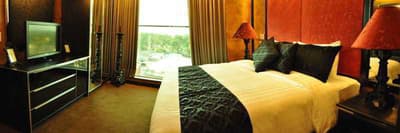 Fields Plaza Suites