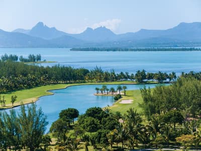 Paradis Beachcomber Golf Resort & Spa