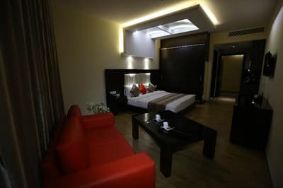 Jounieh Suites Hotel