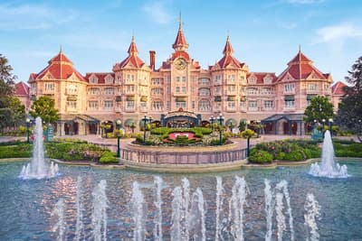 Disneyland Hotel + Bilet