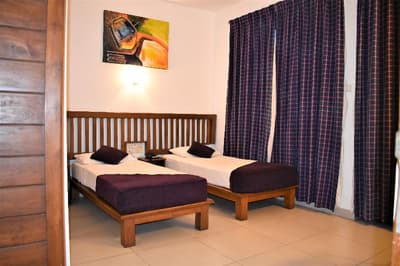 Port View City Hotel