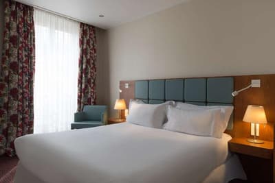 Best Western  Jardin De Cluny