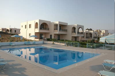Nanakis beach apartments
