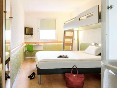 ibis budget Lons le Saunier