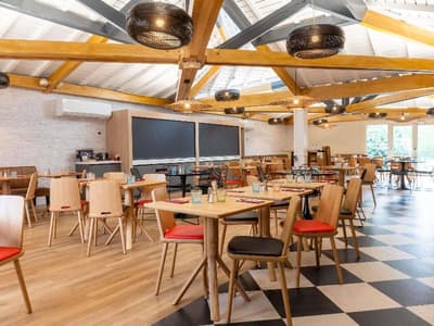 Ibis Lyon Est Bron