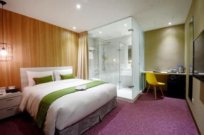 Ark Hotel