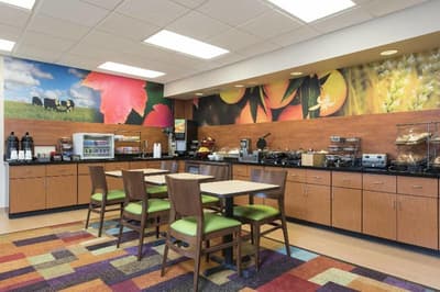 Fairfield Inn & Suites Bloomington
