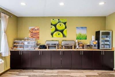 La Quinta Inn Suites Emporia