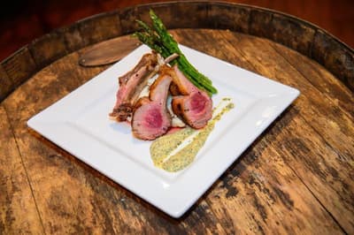 Crestwood Resort & Spa