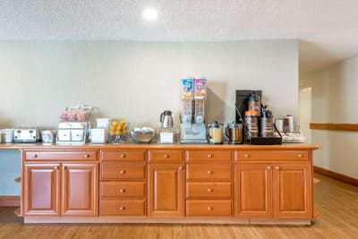 Super 8 by Wyndham Watertown/Cambridge/Boston Area