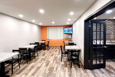 Super 8 by Wyndham Cedar Rapids