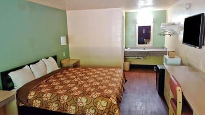 Americas Best Value Inn - Mentor