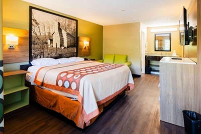 Super 8 by Wyndham Cincinnati/Springdale OH