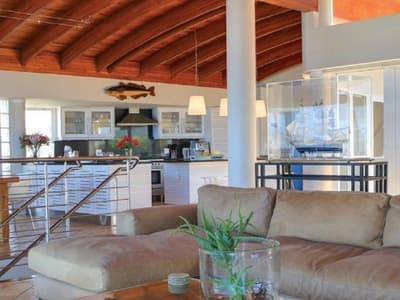 Periwinkle Guest Lodge