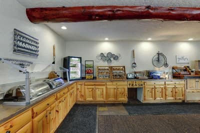 Stoney Creek Inn