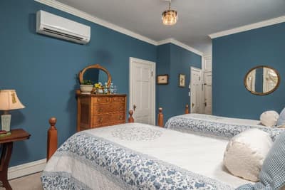 Kenmore Inn