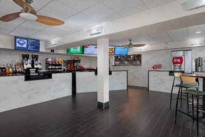 Holiday Inn Des Moines-Airport/Conf Center