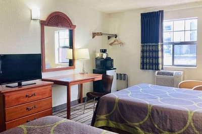 Super 8 by Wyndham Colorado Springs/Afa Area