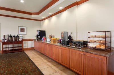 Country Inn & Suites by Radisson, Tifton, GA