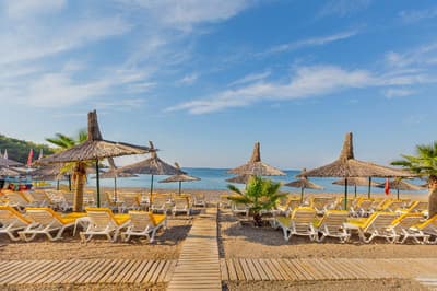 Justiniano Deluxe Resort Hotel