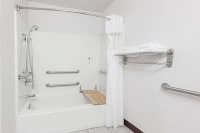 Microtel Inn & Suites By Wyndham Ardmore