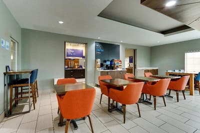 Holiday Inn Express and Suites Ardmore (ex Quinta)