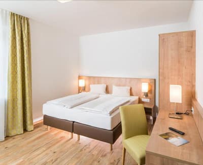 Zur Post & Appartementhaus Kern