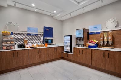 Holiday Inn Express Hotel & Suites Terra Haute