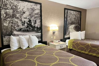 Super 8 by Wyndham Indianapolis/Emerson Ave