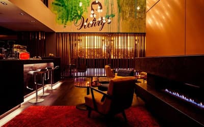 SAKS Urban Design Hotel