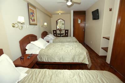 Manhattan Inn Airport Hotel