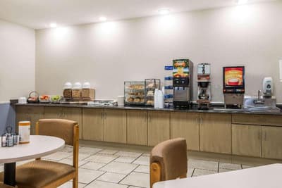 Microtel Inn & Suites By Wyndham Kansas City Airp