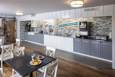 Harbor Town Inn BW Signature Collection