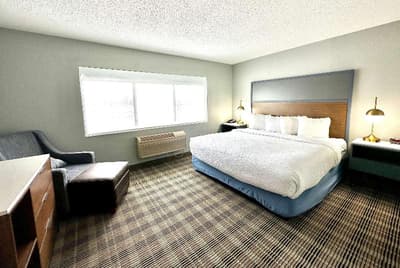 AmericInn by Wyndham Shakopee Near Canterbury Park