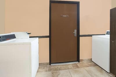 Super 8 by Wyndham Sheboygan WI