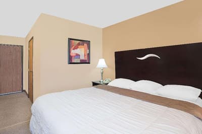 Super 8 by Wyndham Sheboygan WI