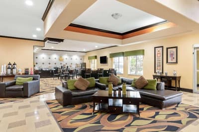 La Quinta Inn & Suites Mcalester