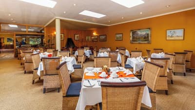 Hotel Numbi and Garden Suites