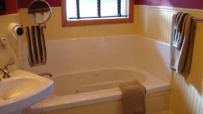 Elliott House Bed & Breakfast