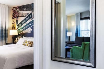 Hotel Versey Chicago Lincoln Park