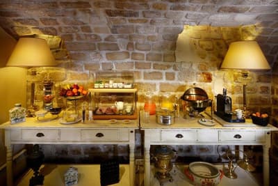 Le Relais Montmartre