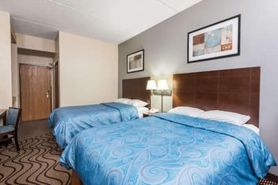 Super 8 by Wyndham Mars/Cranberry/Pittsburgh Area
