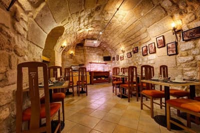 Louvre Sainte Anne Opera