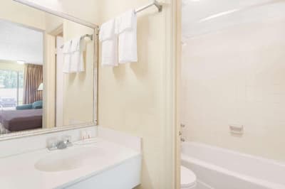 Days Inn by Wyndham Christiansburg