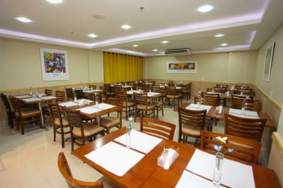 Elegance Praia Hotel