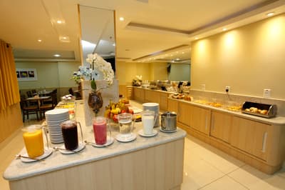 Elegance Praia Hotel